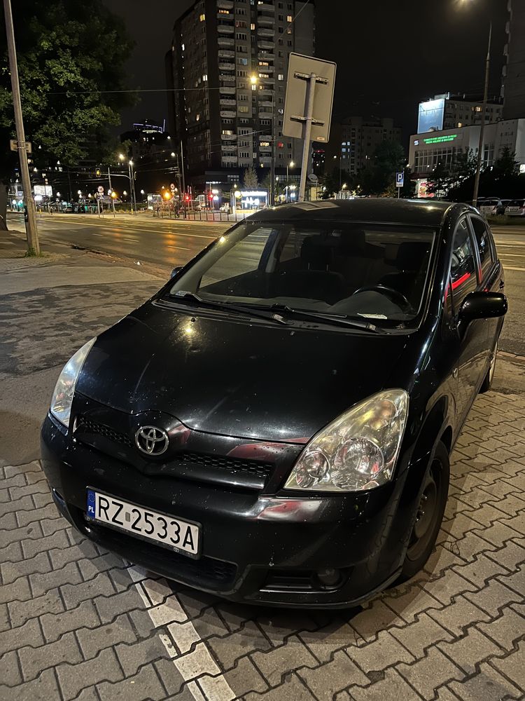 Toyota corolla verso rocznik 2006