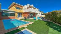 Moradia M4 c/ Piscina p/ Férias. Albufeira-Algarve.