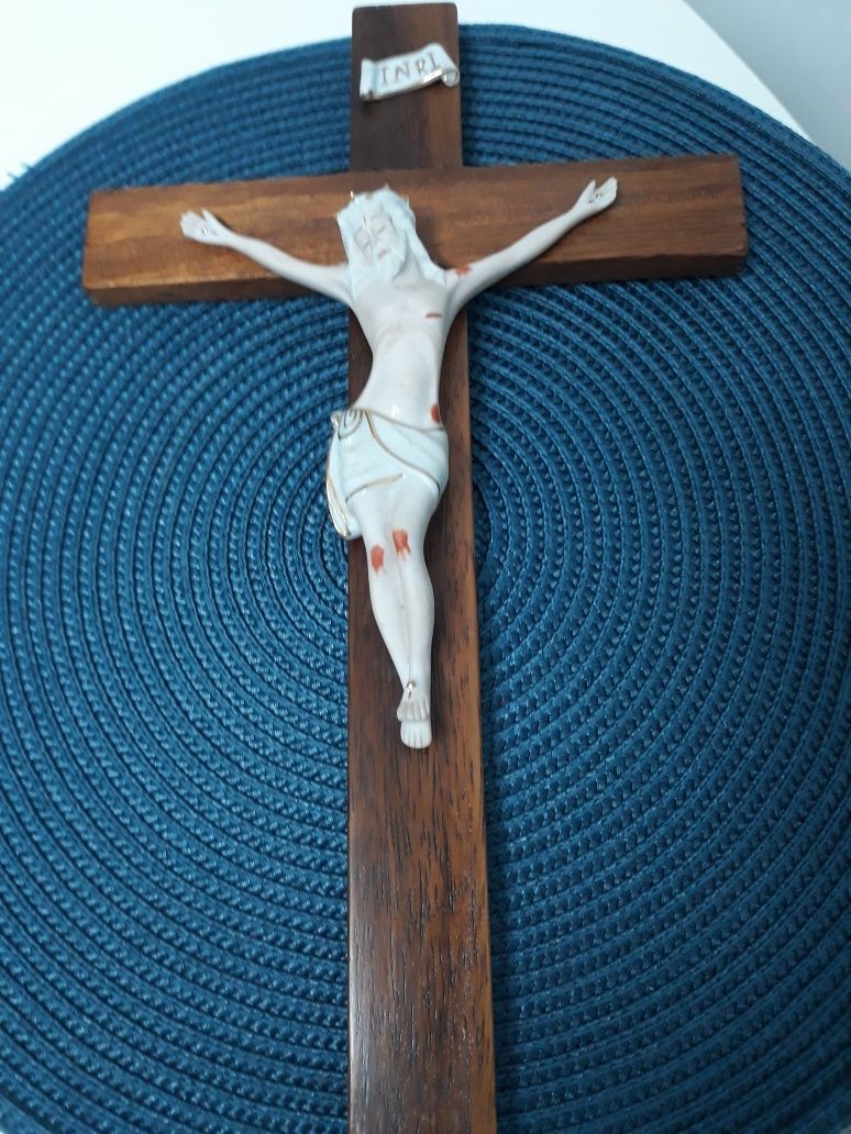 Crucifixo grande