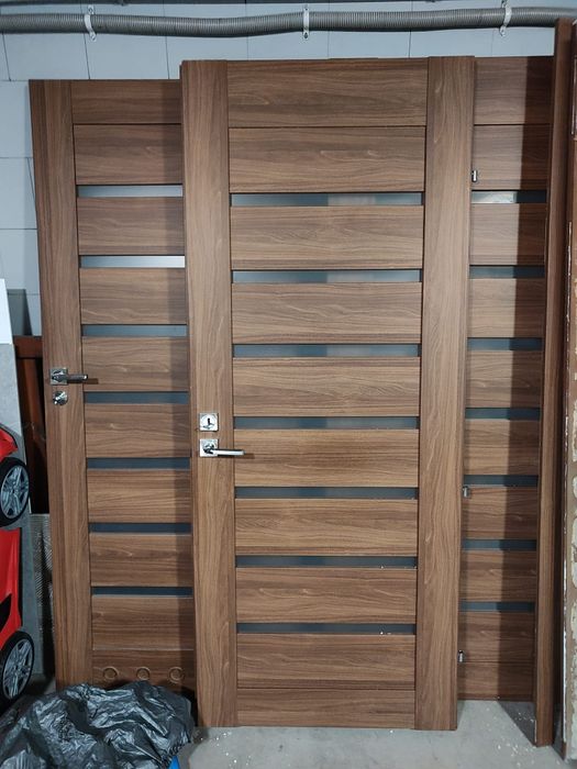 Drzwi wewnętrzne 4 szt z ościeżnicami