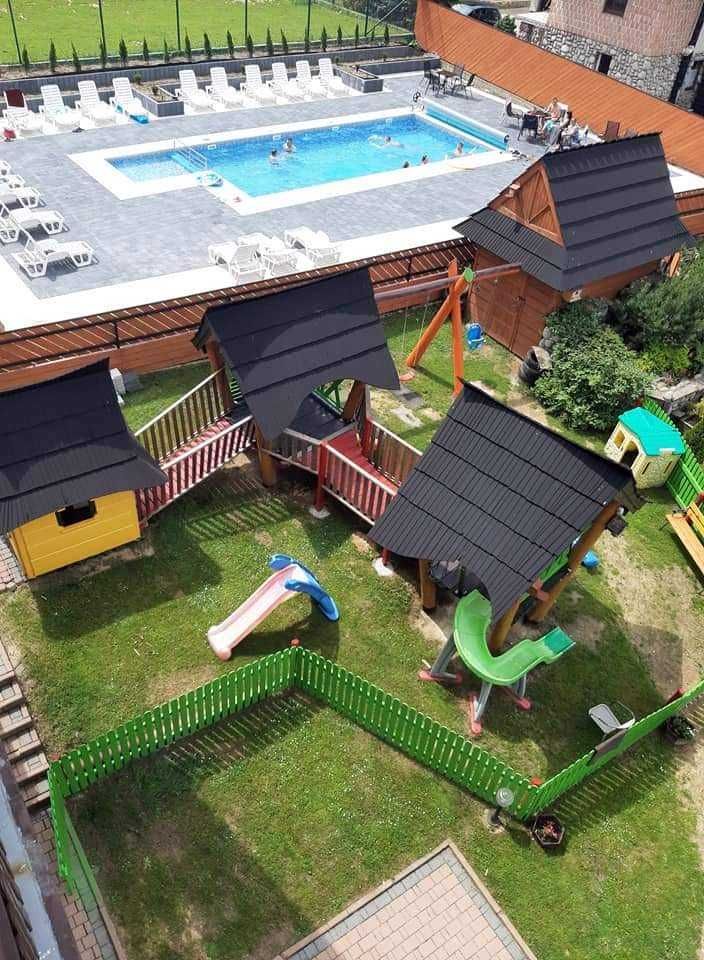Wakacje i Wrzesień  - basen oraz wyżywienie  w cenie pobytu ,
