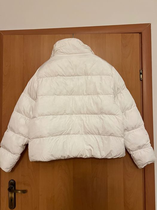 Жіноча куртка adidas