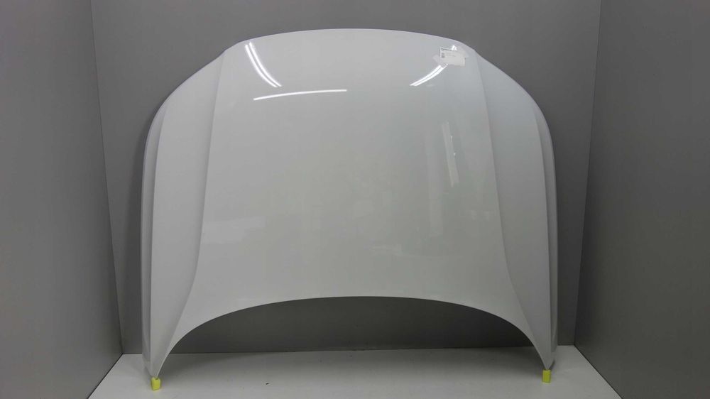 VOLVO XC40 Капот 32405240