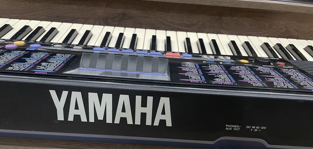 Синтезатор Yamaha PSR-190FE