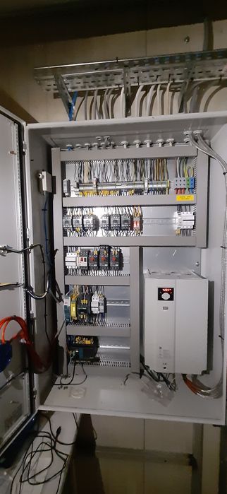 Automatyka przemyslowa / Instalacje elektryczne