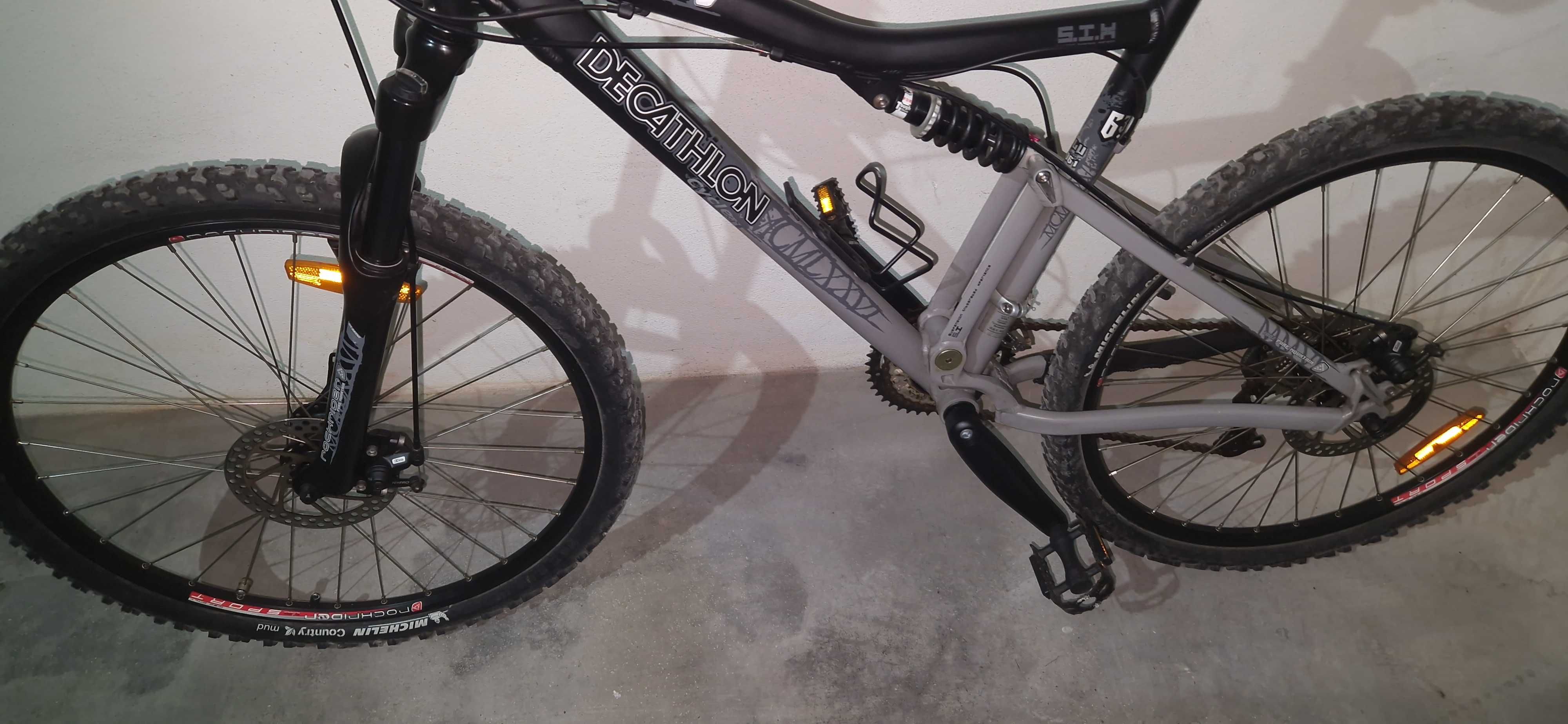 Bicicleta Rock Rider 6.3 + Capacete Specialized + Acessórios