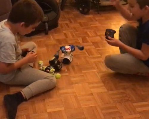 2 roboty 2 pady jak nowe