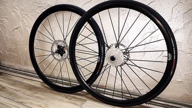 Koła szosowe  Supra Ra Pro Disc  (Nowe) +2 dętki Schwalbe gratis