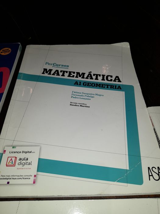 Livros do ensino profissional Matemática 10.ano 5€ cada