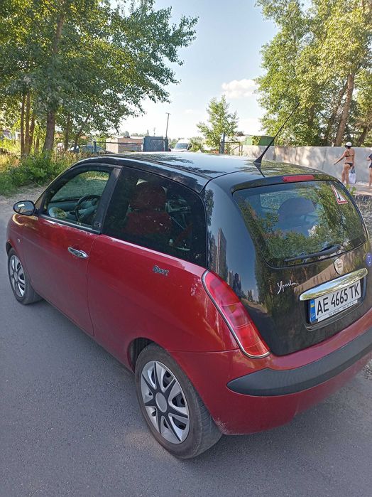 Lanscia Ypsillon sport 2008