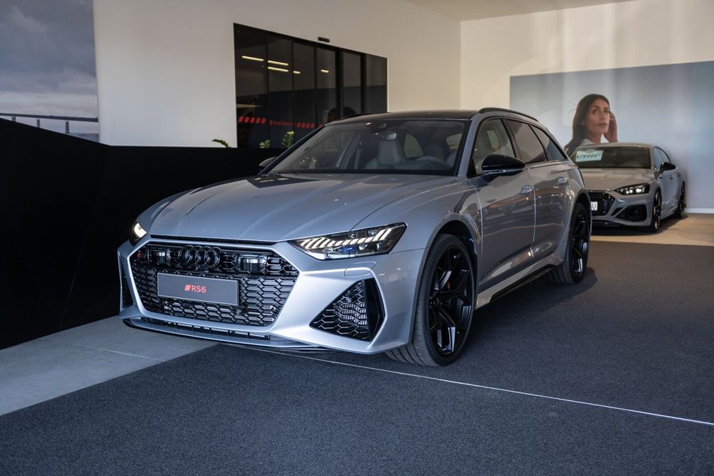 Audi RS6 Dach szklany panoramiczny, Ogrzewanie postojowe i wentylacja