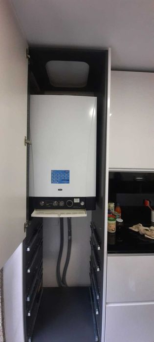 Caldeira condensação gás natural BAXI 24kW (AQS + Aq. central) - 2009