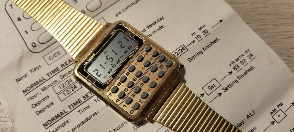 Zegarek Kessel z kalkulatorem.