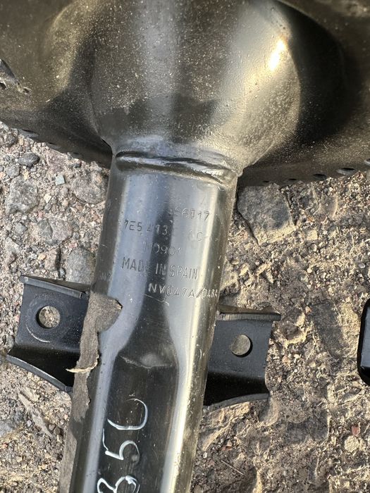 Амортизатори передні стойка т5 Т6 t5 vw