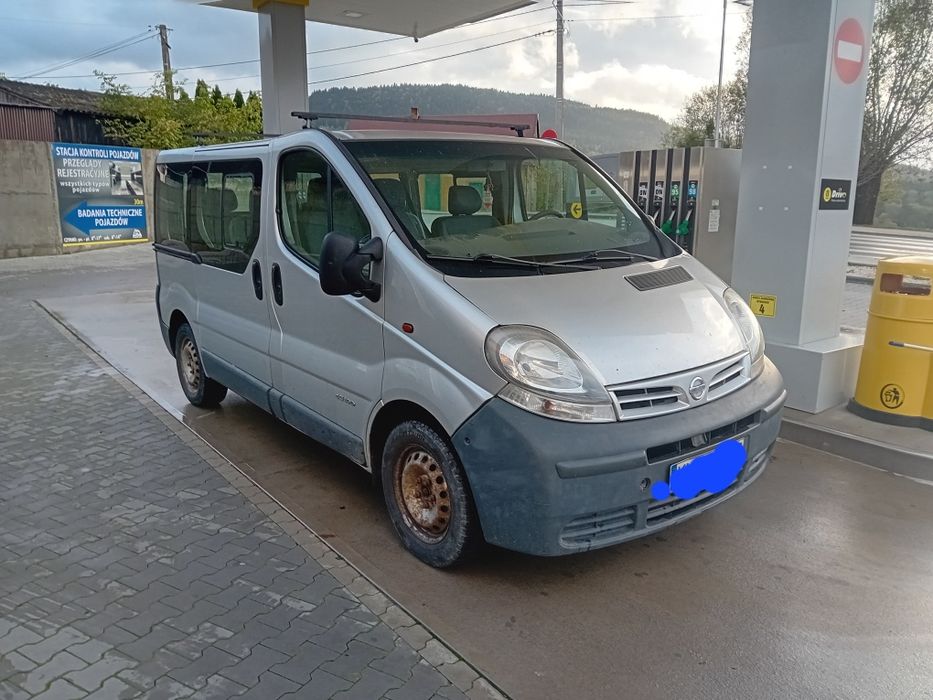 Nissan primastar 9 osób klima 2006r