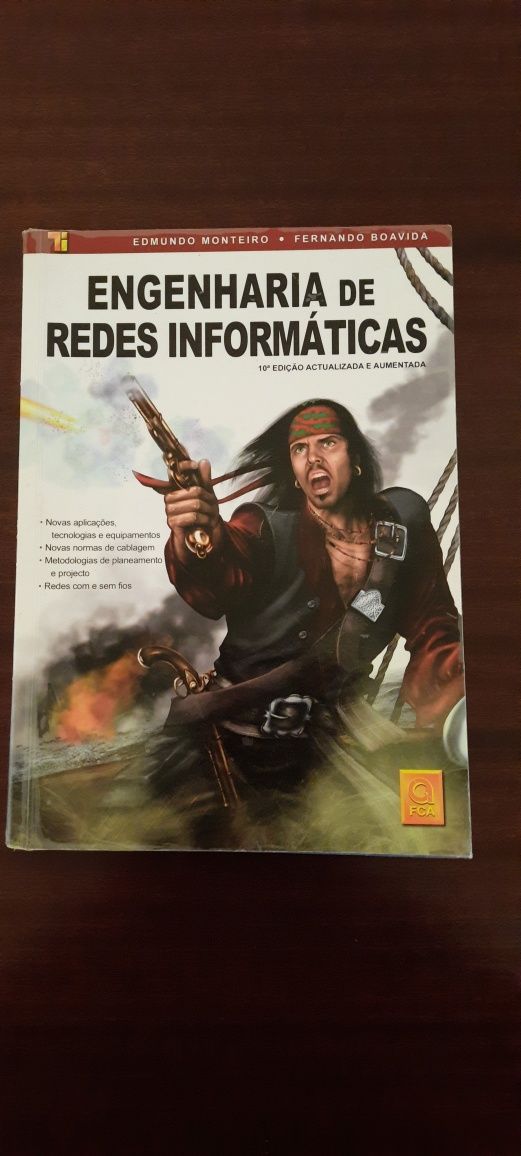 Vários livros em bom estado