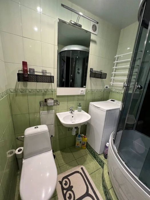 Помогу с жильем переселенцам ,иногородним ,студентам