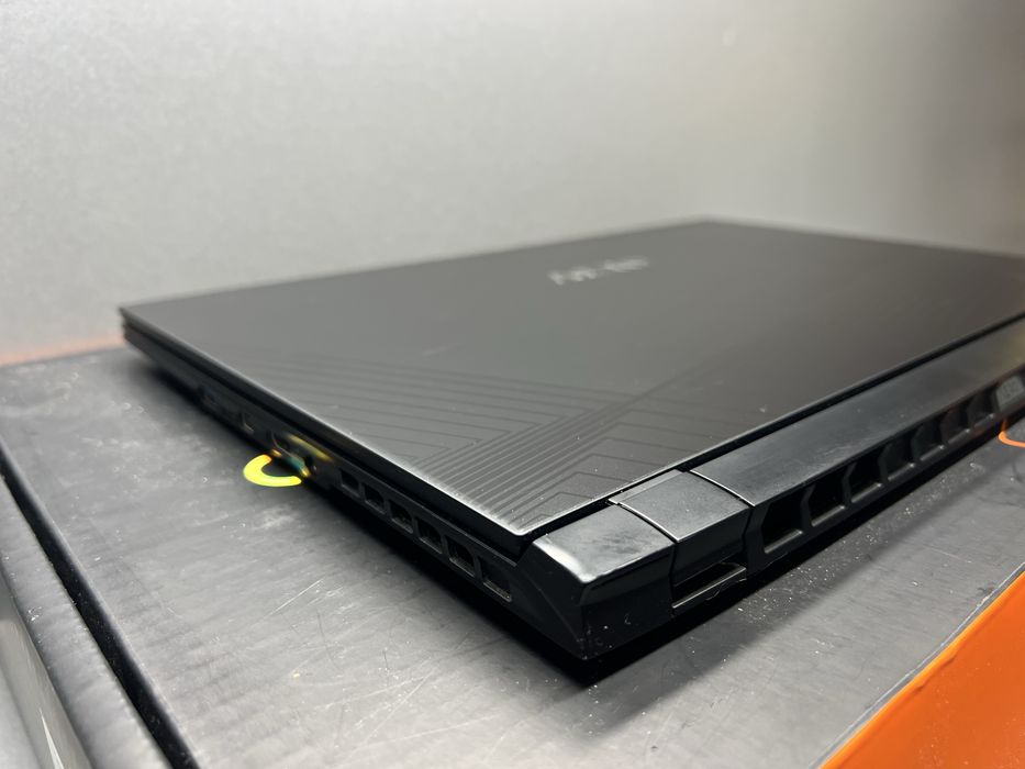 3 Ноутбук Gigabyte Aero 17 KC i7-10870H/16/1Tb/RTX3060/17,3/300Hz