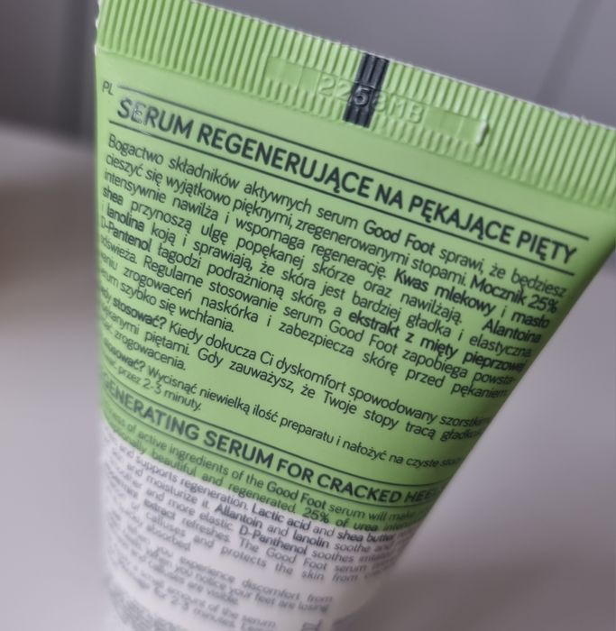 Serum na popękane pięty