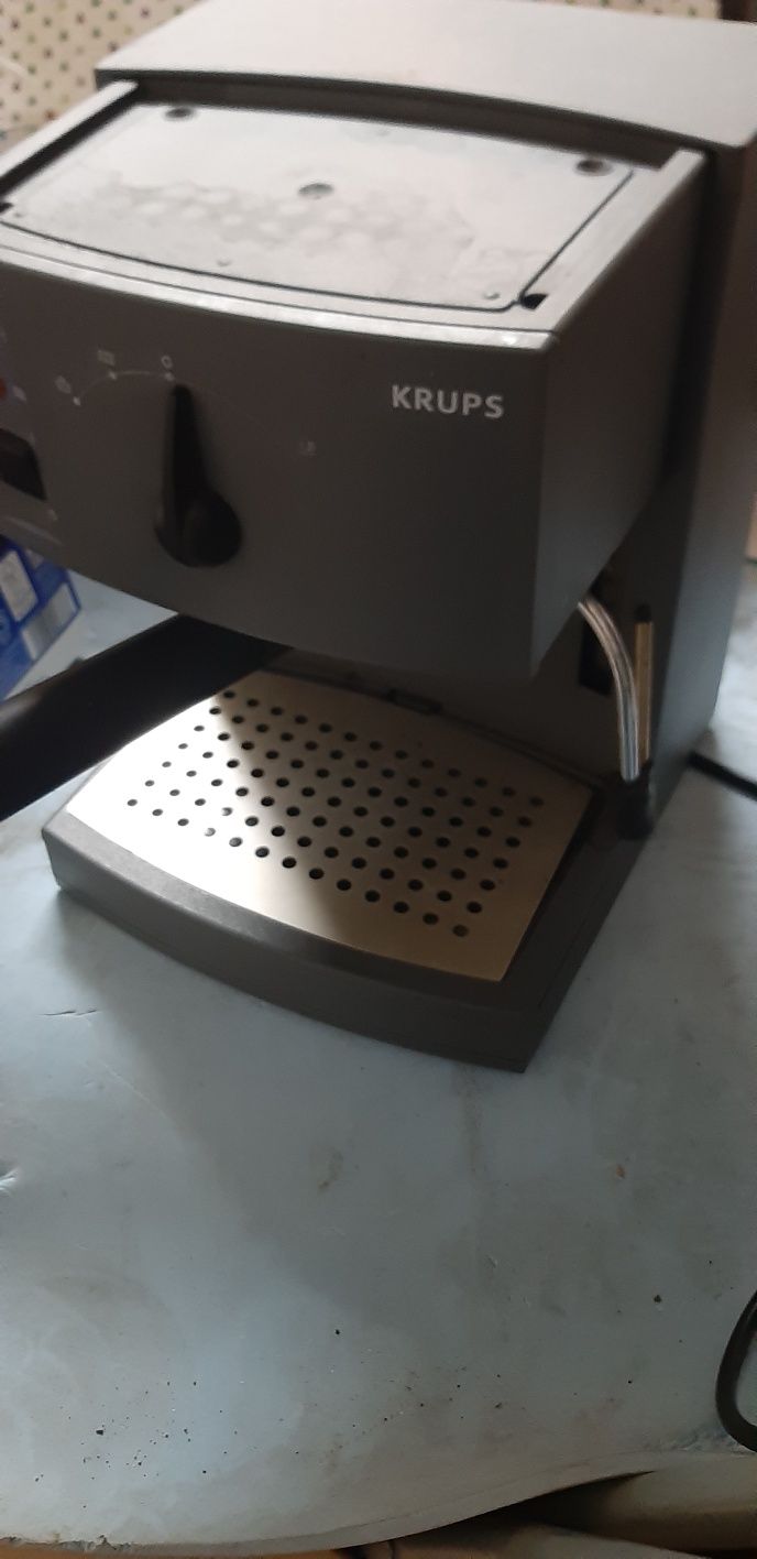 4 máquinas de café