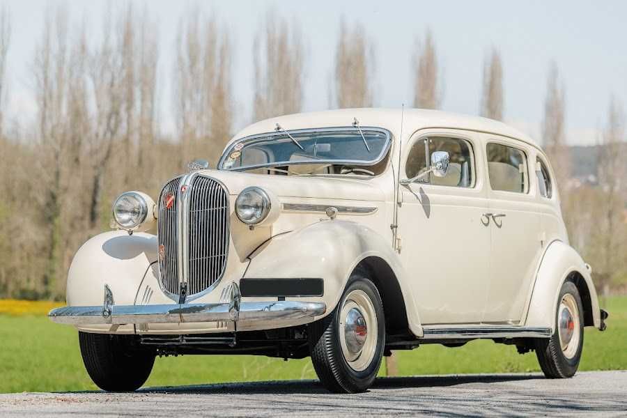 Plymouth Sedan 1937