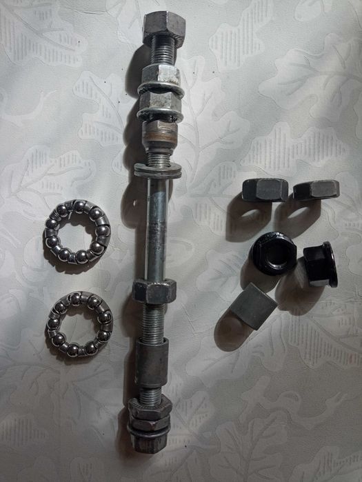 Подшипники для задней велосипедной оси