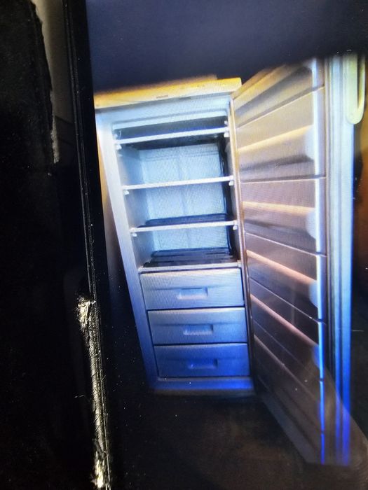 Продам морозильную камеру Snaige