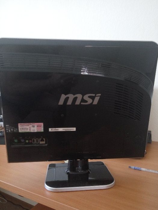 продам компьютер моноблок msi MS-6633