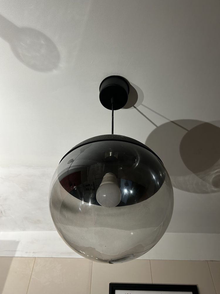 Lampa czarna kula H&M HOME