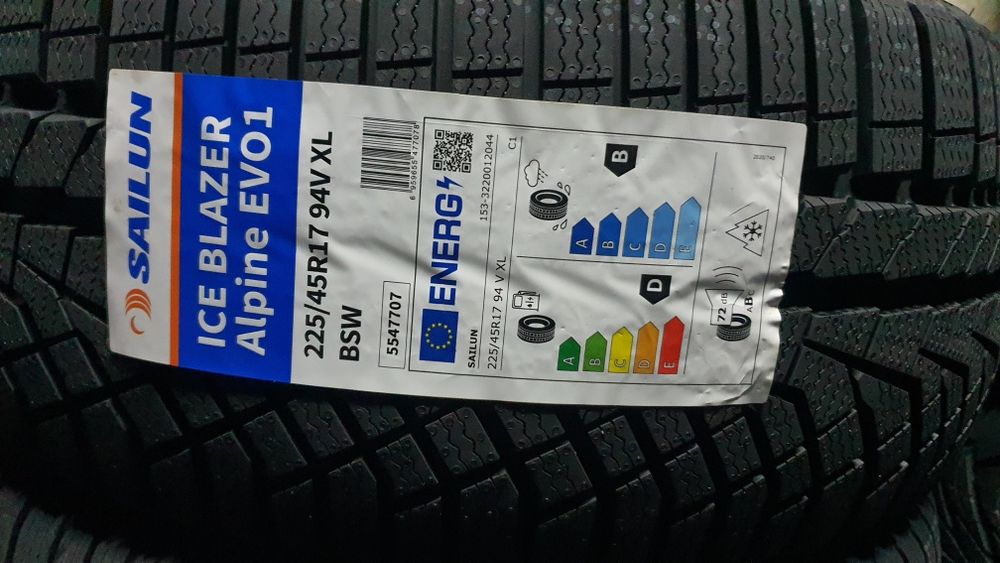 225/45 R17 XL Sprzedam nowe opony zimowe ! Zapraszam