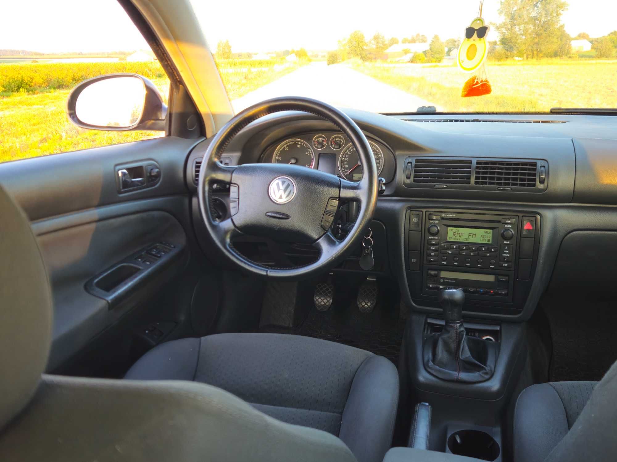 Volkswagen Passat B5 FL Sedan 1.9 TDi manual