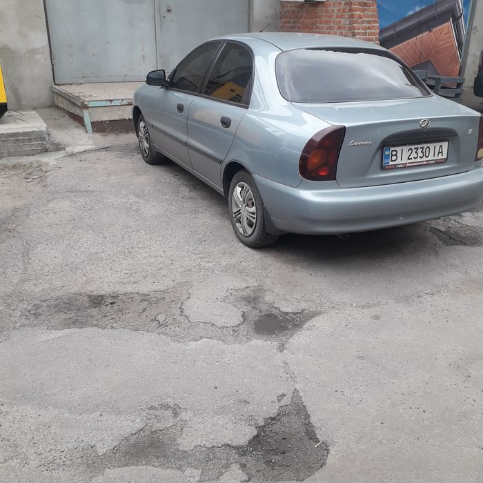 Автомобіль заз ланос