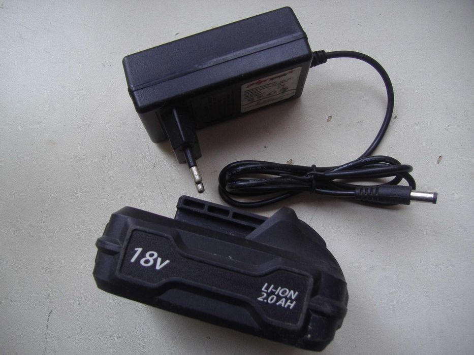 Аккумулятор Li-ion 18v-20v и под него зарядное устройство 18v-21v