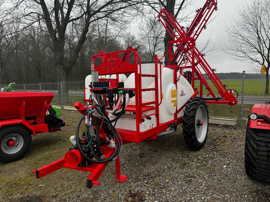 Opryskiwacz Ciągany 1500l 15m Hydraulika