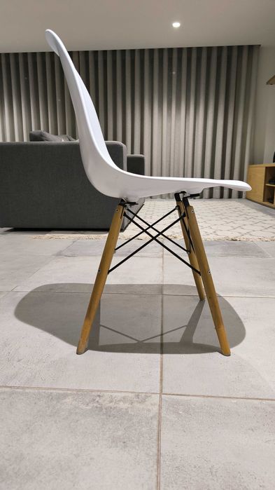 Cadeiras Tower Brancas