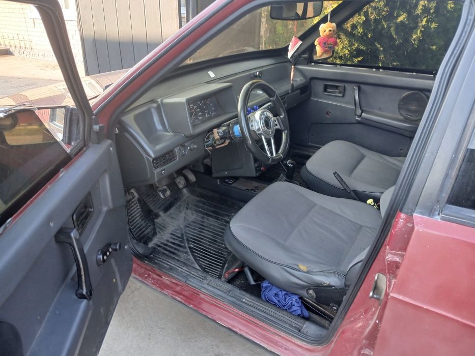 Автомобіль ВАЗ 2109