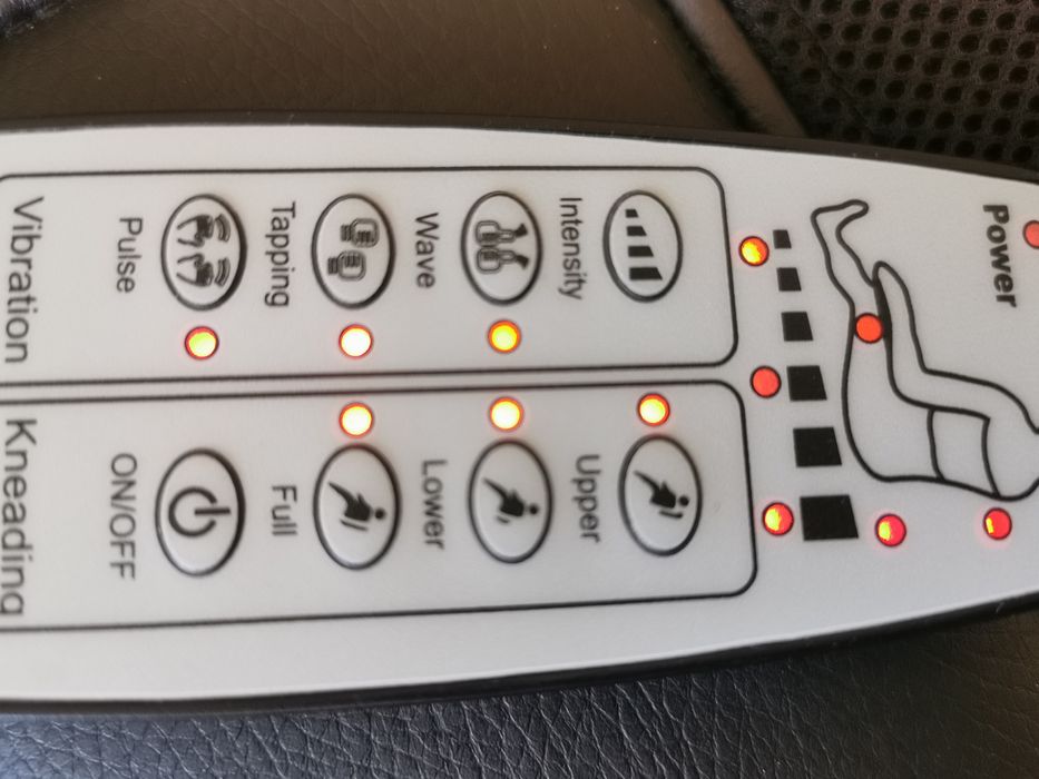 Fotel do masażu pleców i nie tylko Masaże wibracje elektroniczne Germ