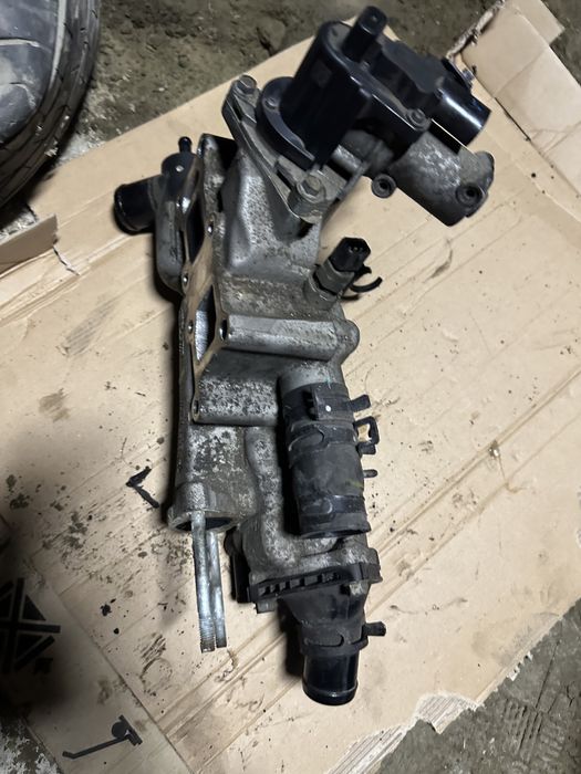 Клапан EGR Hyundai IX35 Kia Sportage Sorento 2.2 2.0crdi 284102F000