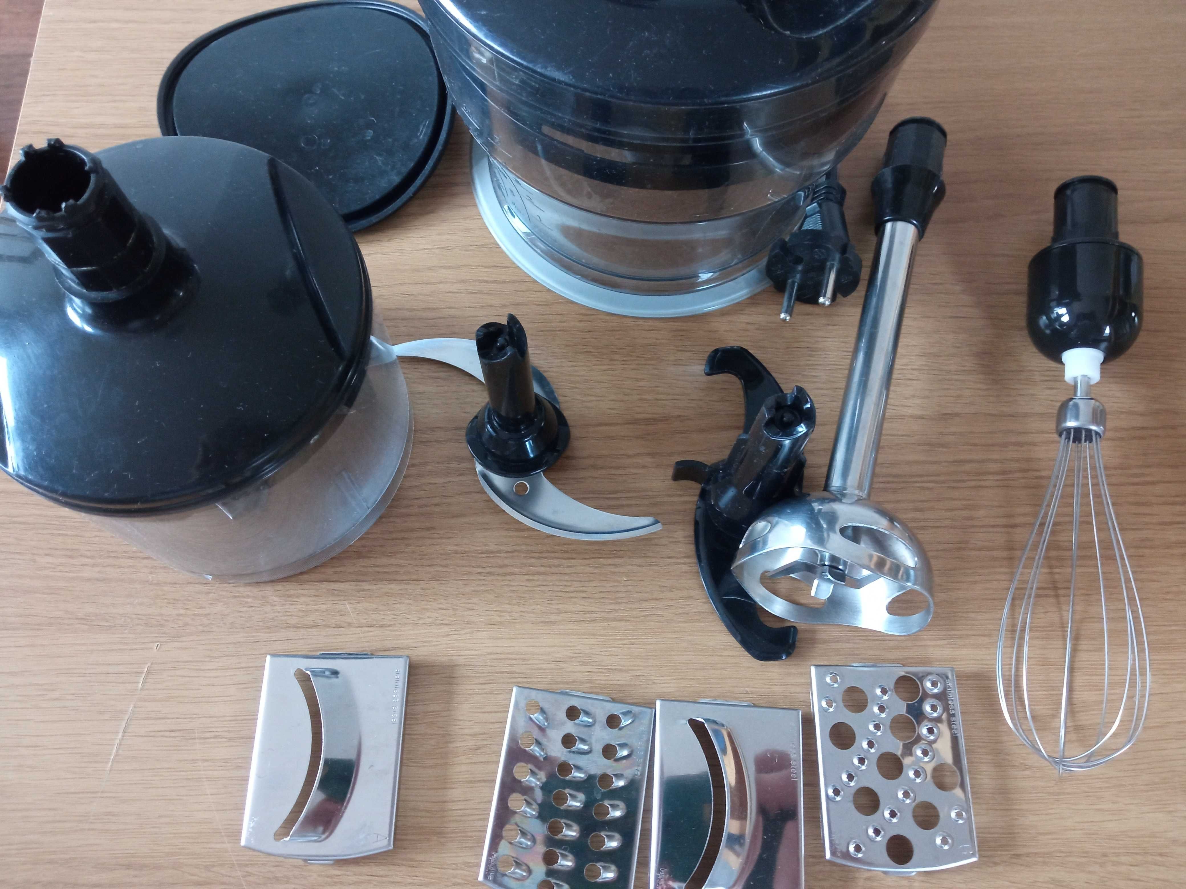 Blender Bosch MaxoMixx 800W wraz z akcesoriami