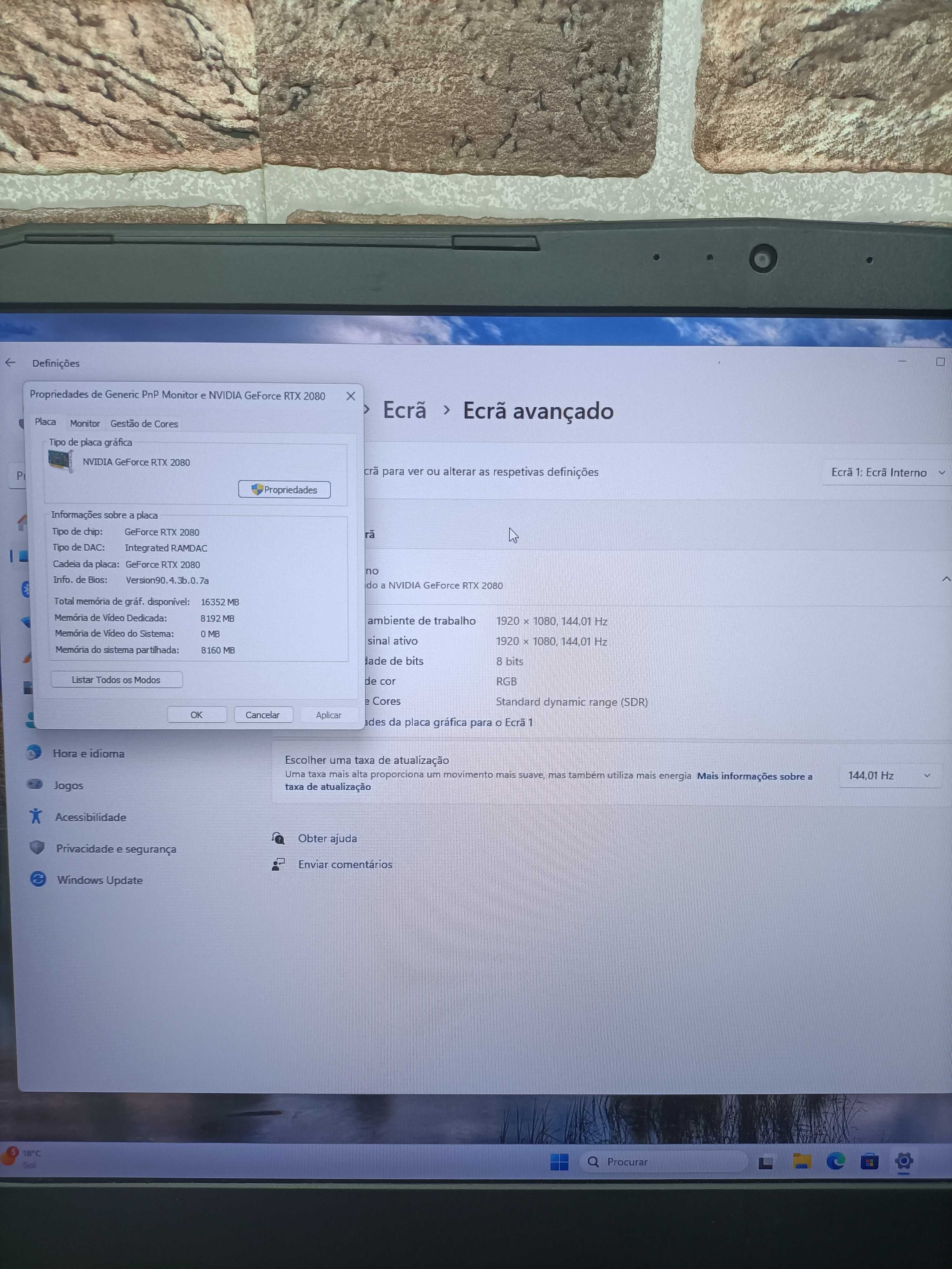 CLEVO P775TM1-G core i9 RAM 16gb SSD 500gb