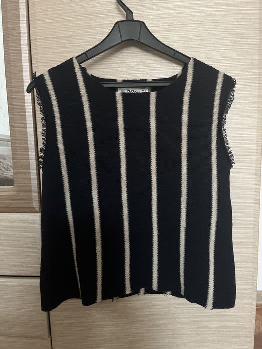 Вязаний топ у смужку від zara s size
