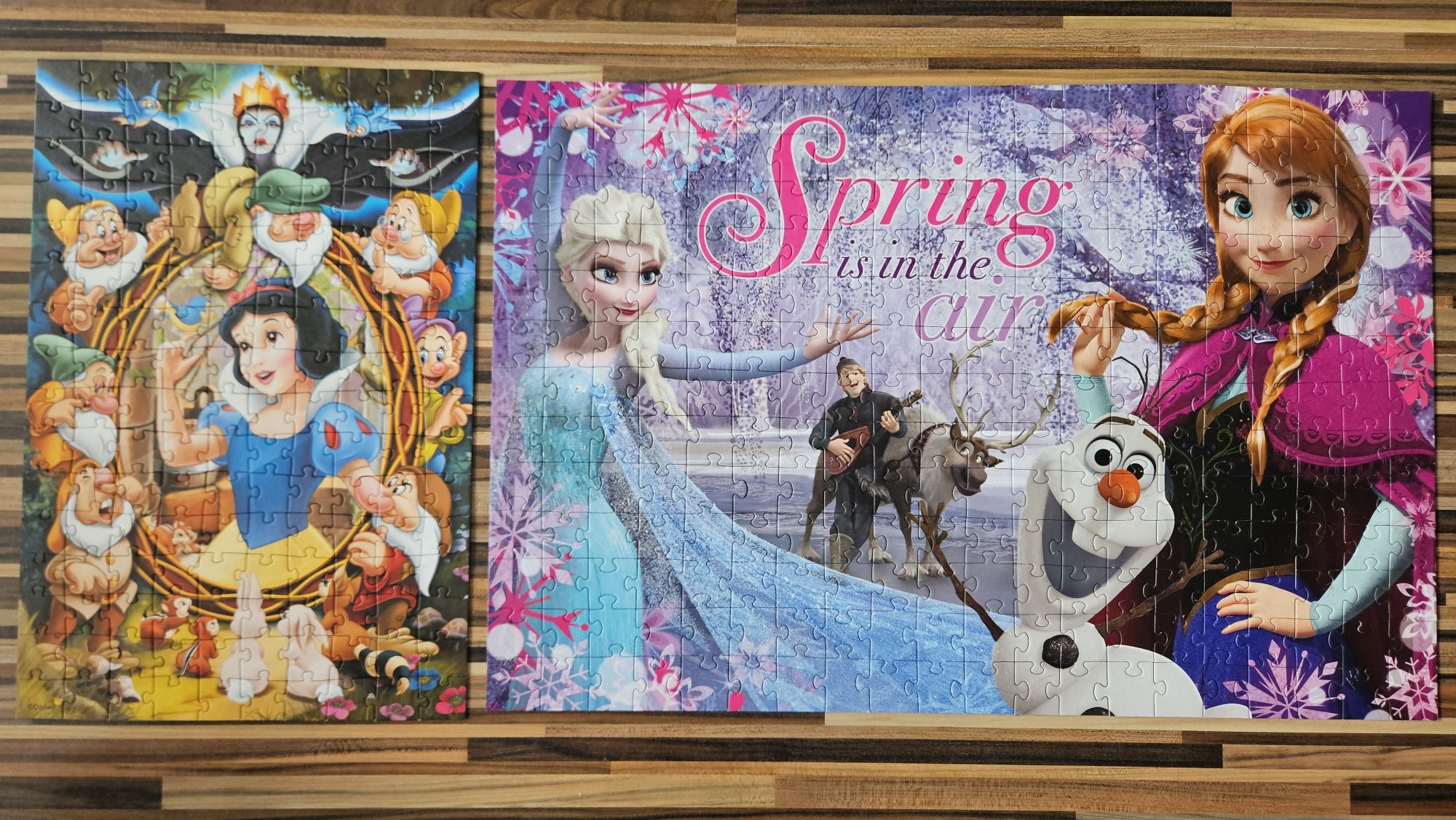 2× puzzle Frozen i Królewna Śnieżka i 7 krasnoludków 2 układanki 6+