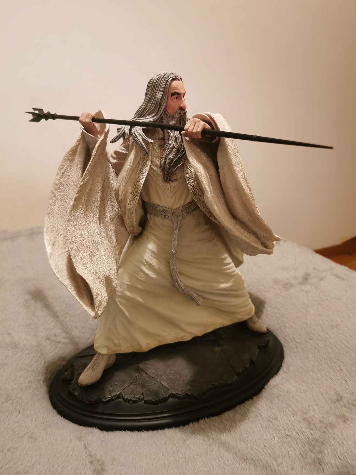 Saruman the White at Dol Guldur - Weta Workshop