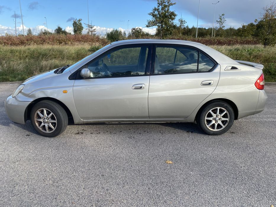 Toyota Prius 1.5 Benzyna + Hybryda