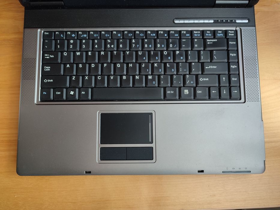 Laptop Asus + zasilacz na części