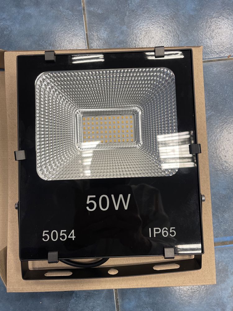 Світлодіодний прожектор 50W 12-24V DC 5000 IP65