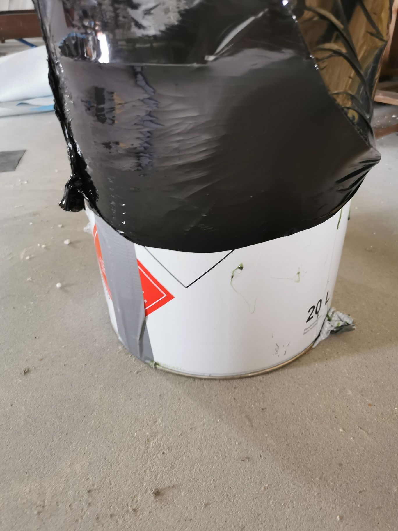 Materiał na taras wentylowany, Membrana epdm, klej, primer, taśma