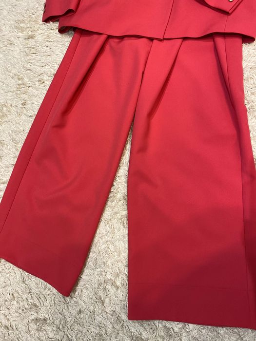 Костюм жіночий