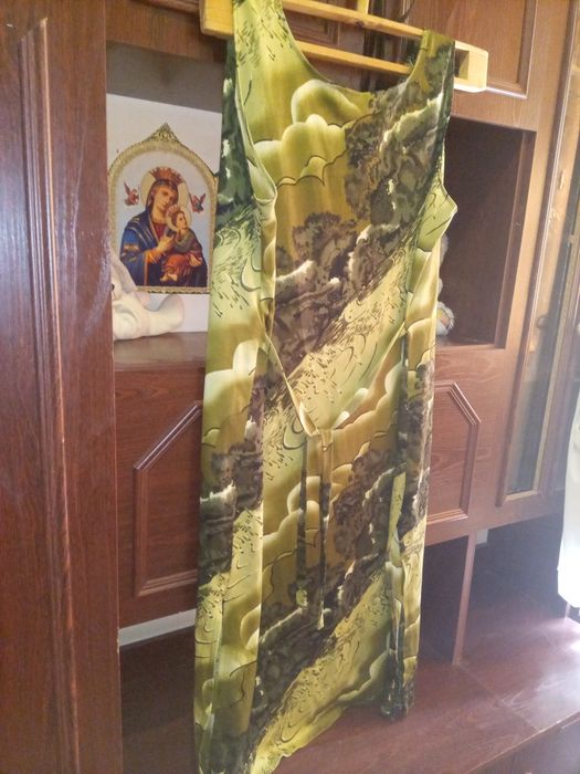 Продам летнее женское платье большого размера