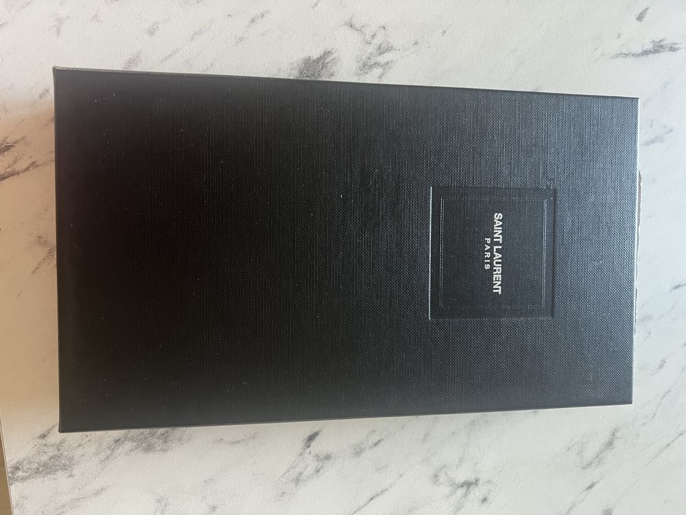 Oryginalny portfel ze skory Saint Laurent